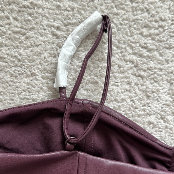 Express faux leather crop top - Picture 3 of 5